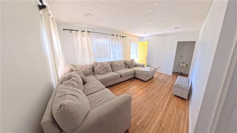 3718 Gibbs Rd, Kansas City, KS 66106