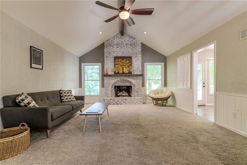 600 66th St, Kansas City, MO 64118