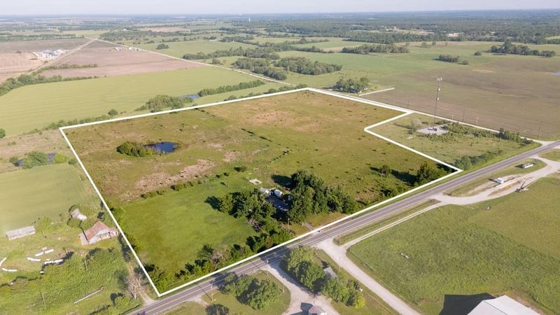 617 U S 160 Hw, Golden City, MO 64748
