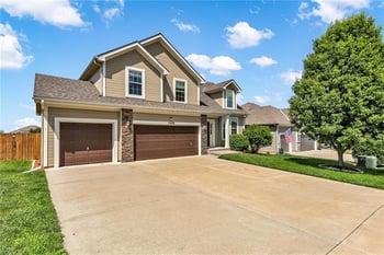 11420 Kimball Ave, Kansas City, KS 66109