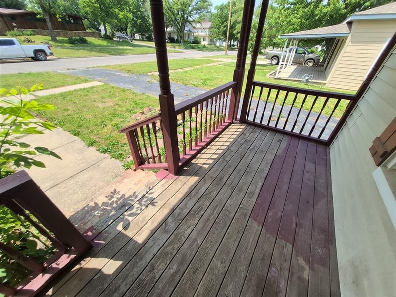 208 8th St, Fredonia, KS 66736