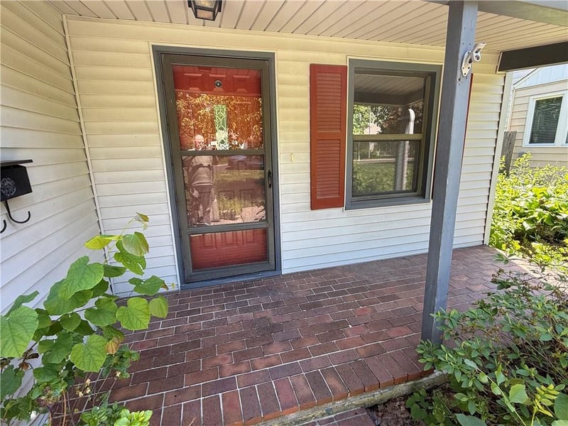 6701 77th Ter, Overland Park, KS 66204