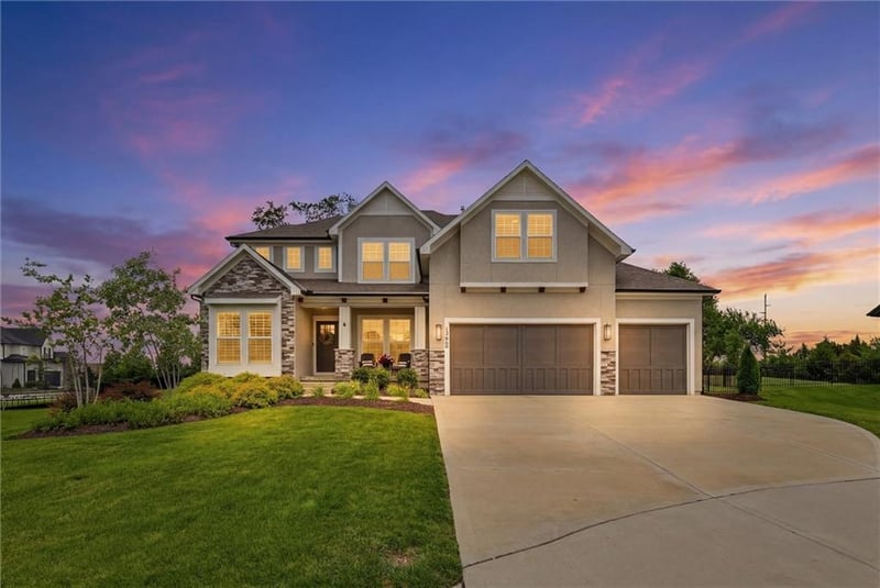 12669 S Wrangler St, Olathe, KS 66061