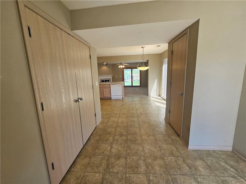 8341 Kensington Ave, Kansas City, MO 64119