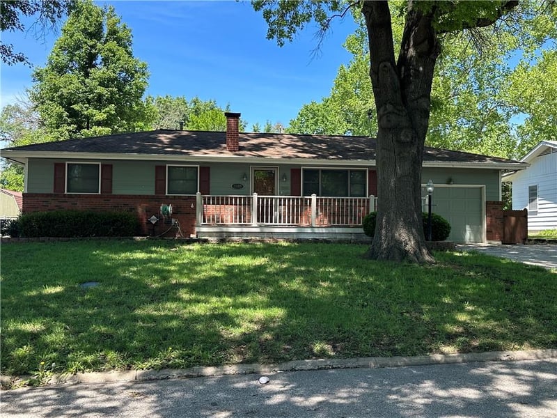 1508 18th Ter, Lawrence, KS 66044