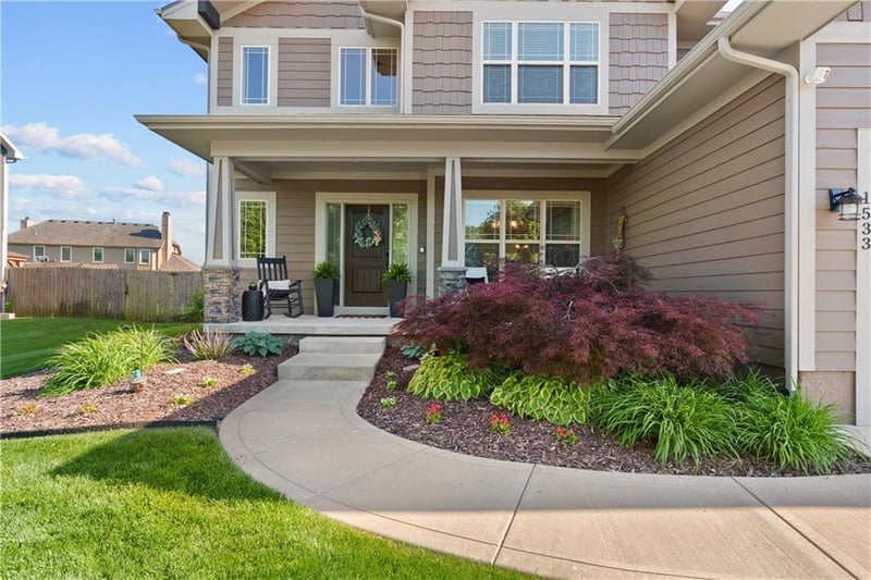 1533 41st St, Lee's Summit, MO 64082