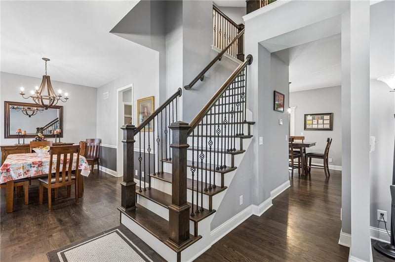 1021 Black Oak Dr, Liberty, MO 64068