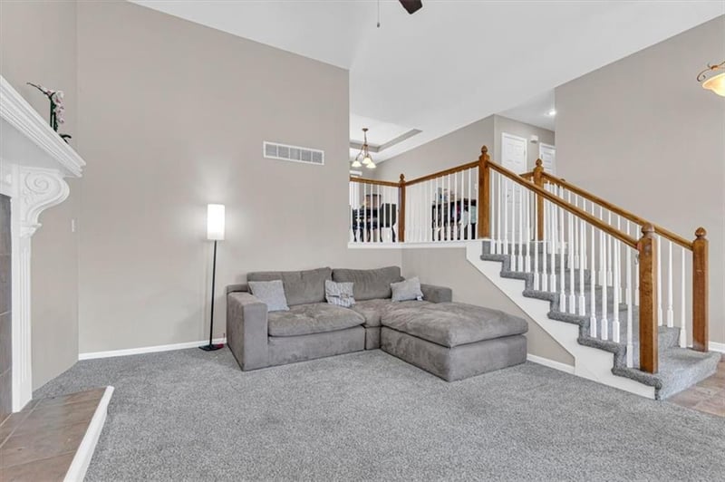 634 Walnut St, Gardner, KS 66030