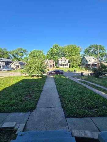 5611 Highland Ave, Kansas City, MO 64110