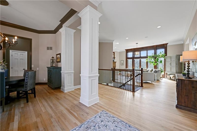 15212 Linden St, Leawood, KS 66224
