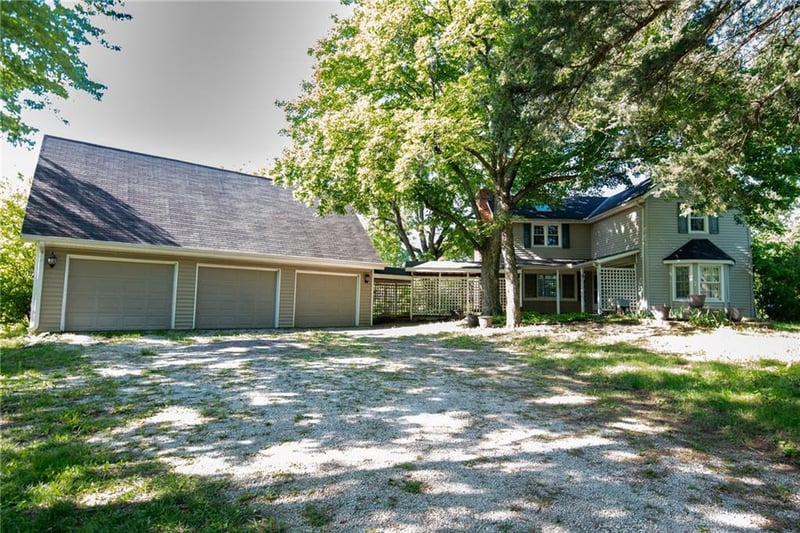 38305 E Faulkenberry Rd, Lone Jack, MO 64070