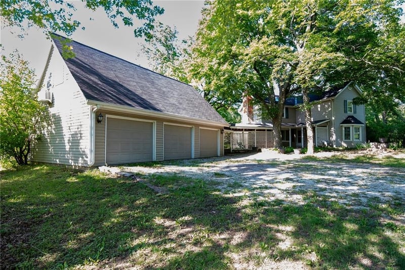 38305 E Faulkenberry Rd, Lone Jack, MO 64070