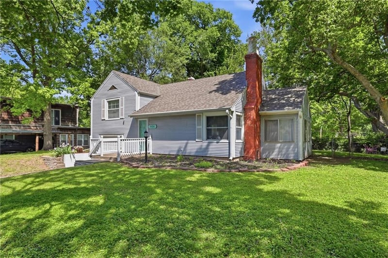 606 44th St, Kansas City, MO 64116