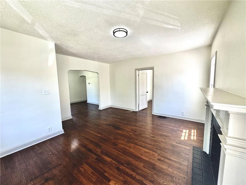1905 Maywood Ave, Independence, MO 64052