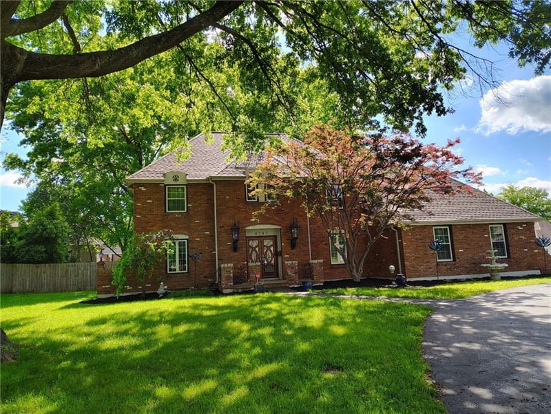 4345 Dover Ave, Independence, MO 64055