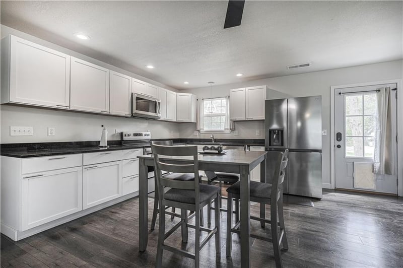 609 Hickory St, Ottawa, KS 66067