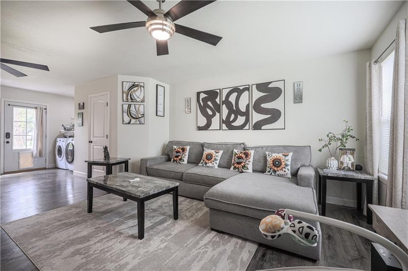 609 Hickory St, Ottawa, KS 66067