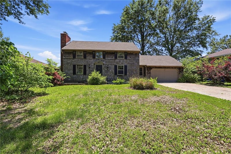 500 Westminister Rd, Blue Springs, MO 64014