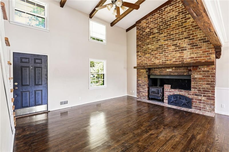 500 Westminister Rd, Blue Springs, MO 64014