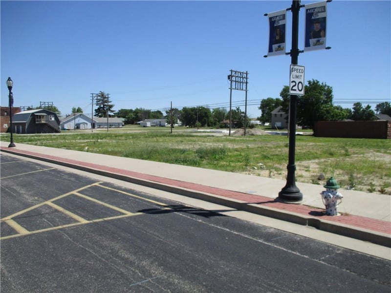317 Main St, Galena, KS 66739