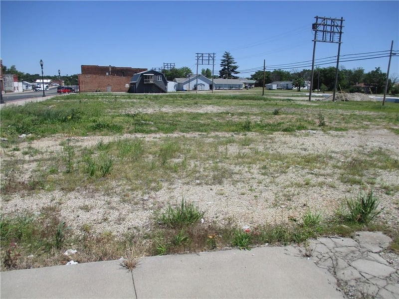317 Main St, Galena, KS 66739