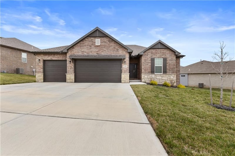 3225 109th Pl, Kansas City, KS 66109