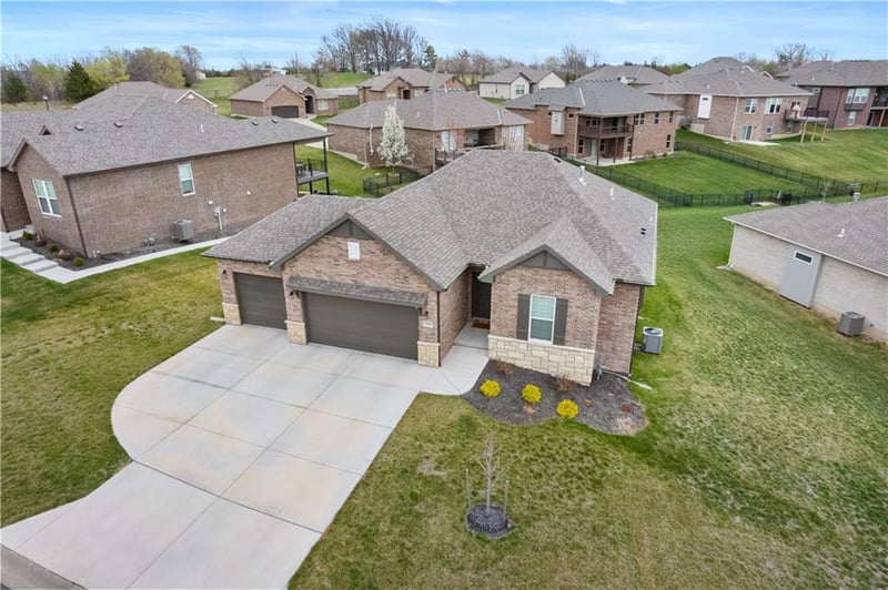 3225 109th Pl, Kansas City, KS 66109