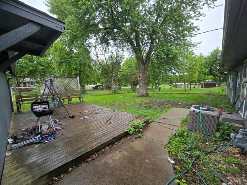 107 Elizabeth St, Effingham, KS 66023