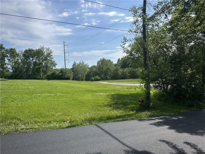 15607 Independence Ave, Independence, MO 64050
