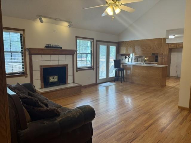 328 Greystone Dr, Lee's Summit, MO 64063