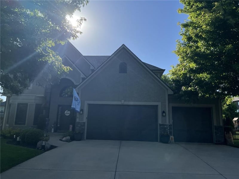 5816 Longview St, Shawnee, KS 66218