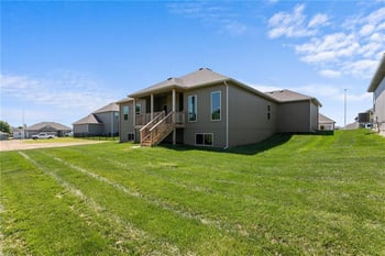 8895 N Monroe Ave, Kansas City, MO 64156