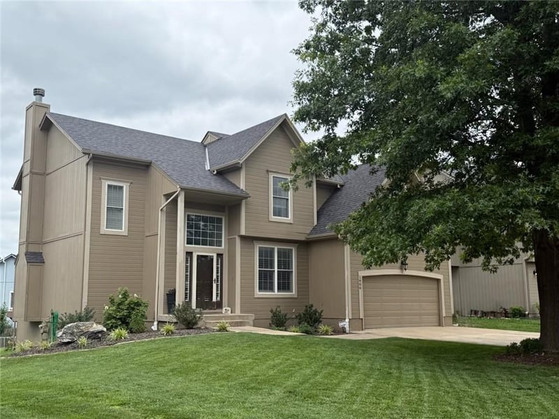 1906 Kiera Cir, Olathe, KS 66061