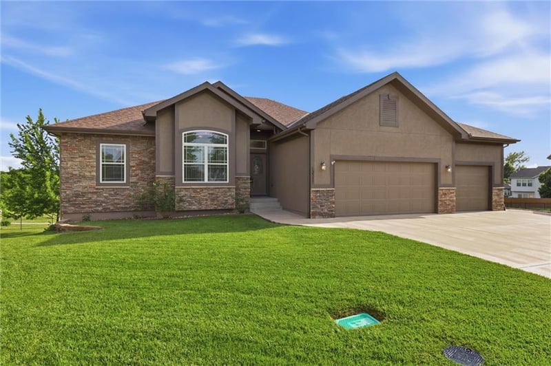 12337 Farrow Ave, Kansas City, KS 66109