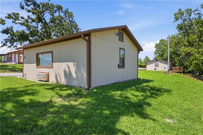 11015 Rt 7 Hw #3, Clinton, MO 64735