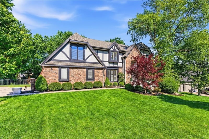 12204 Melrose St, Overland Park, KS 66213