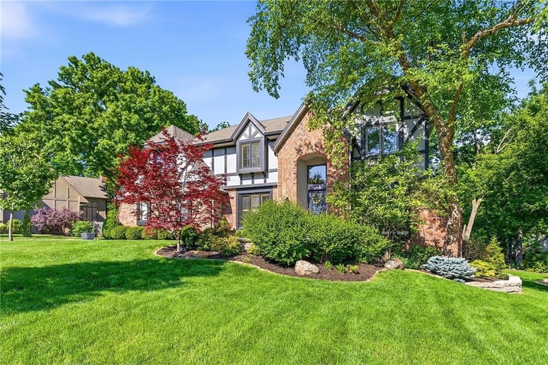 12204 Melrose St, Overland Park, KS 66213