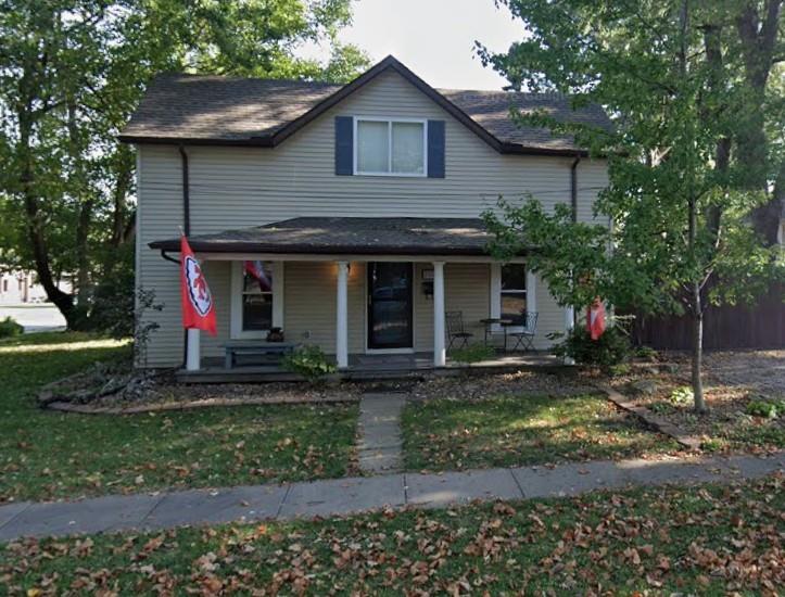 209 1st St, Lee's Summit, MO 64063