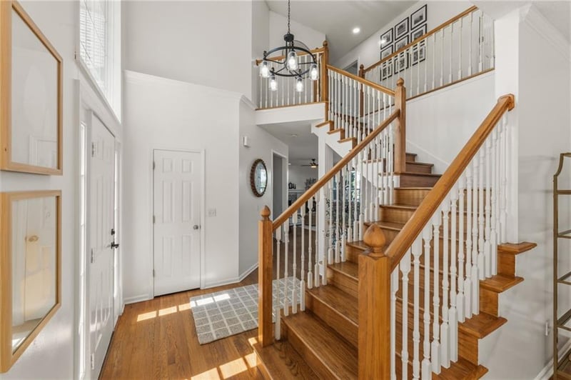 20803 Skyview Ln, Spring Hill, KS 66083