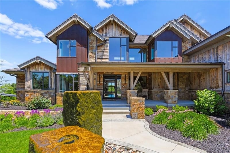 21205 94th Ter, Lenexa, KS 66220