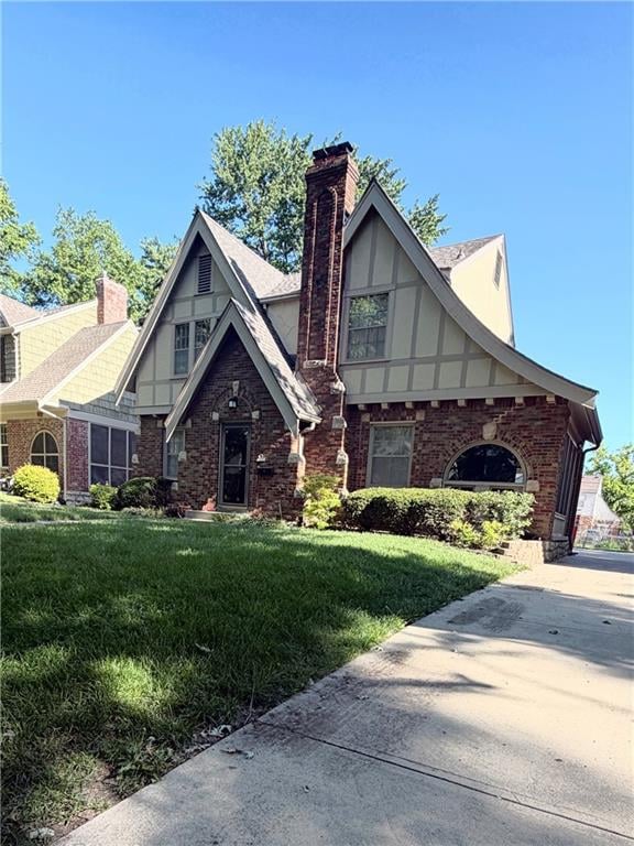 610 73rd Ter, Kansas City, MO 64131