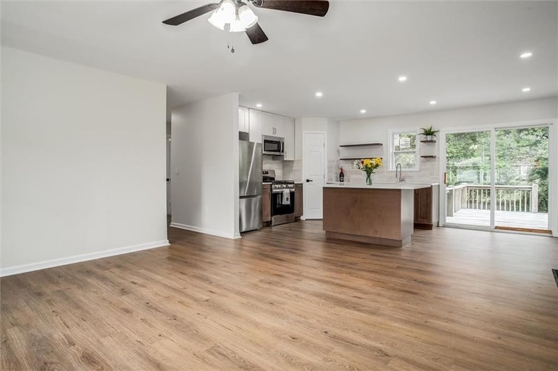 12305 52nd Ter, Kansas City, MO 64133