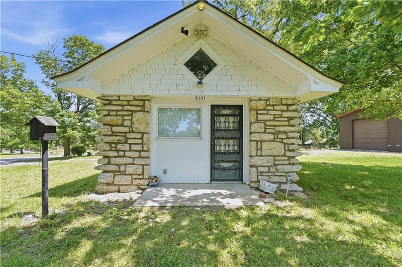 3101 Blue Ridge Blvd, Independence, MO 64052