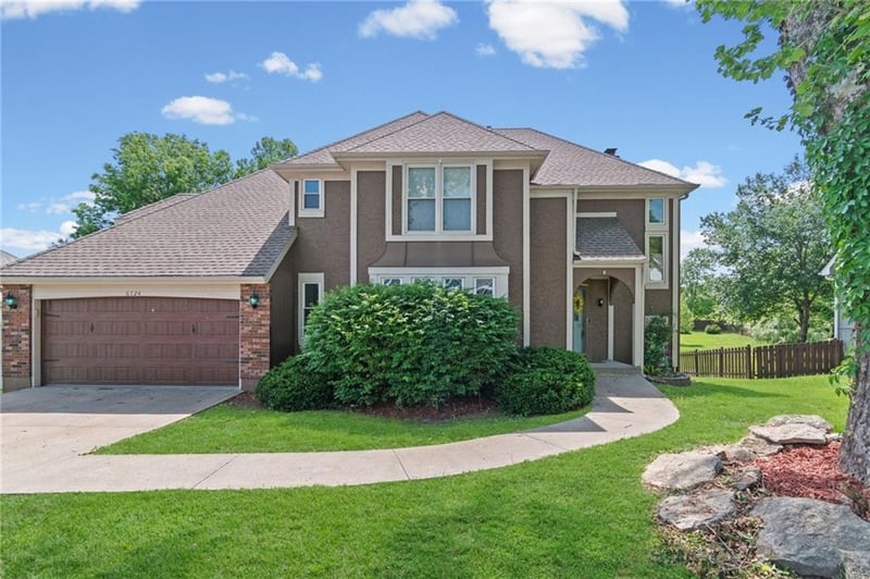 6724 Quincy Cir, Kansas City, MO 64119