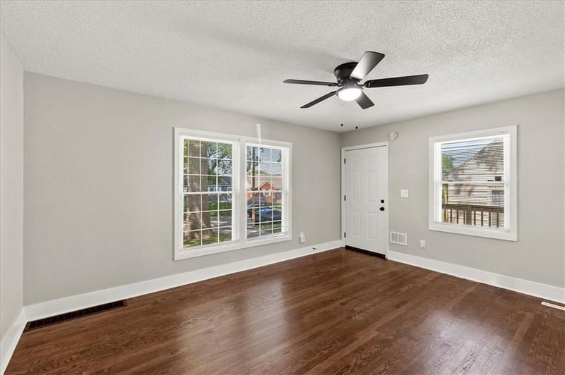 4211 67th Ter, Kansas City, MO 64132