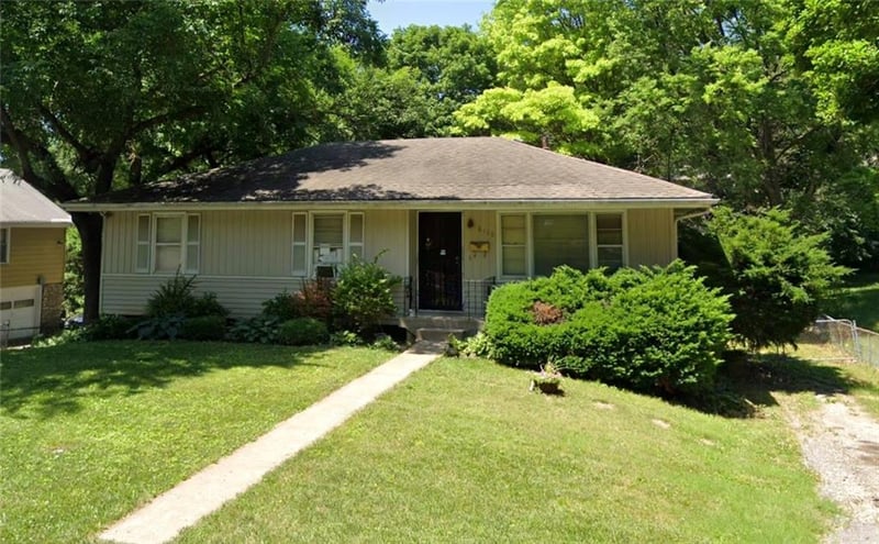 8116 Wayne Ave, Kansas City, MO 64131