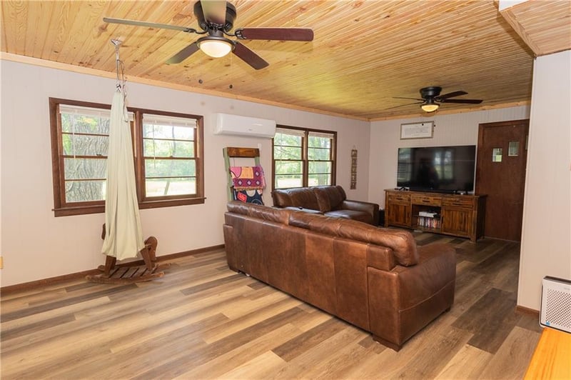 2039 Cr 26000 Rd, Parsons, KS 67357