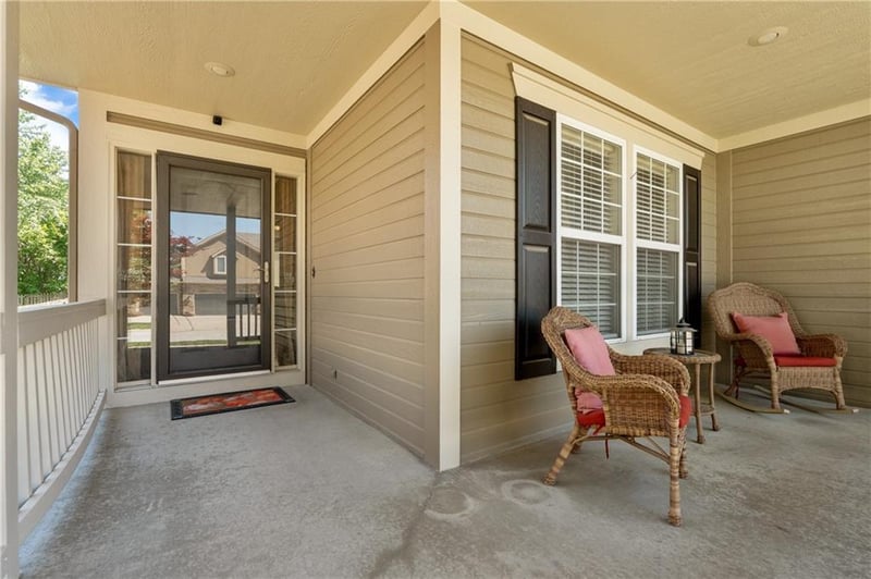 2208 Janessa Dr, Blue Springs, MO 64029