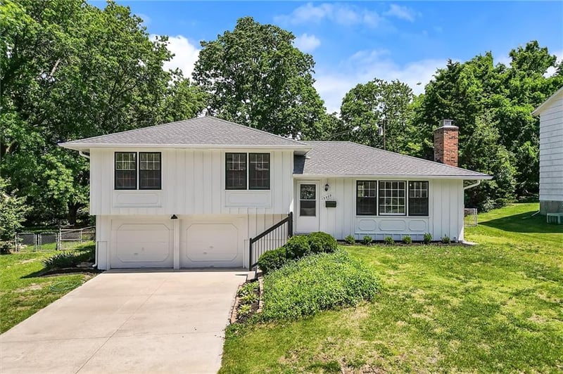 13509 Belmeade Ave, Grandview, MO 64030