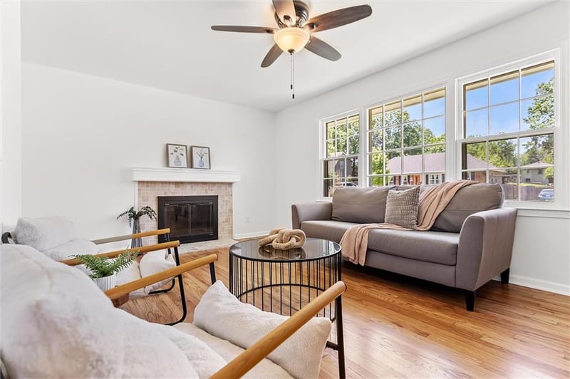 13509 Belmeade Ave, Grandview, MO 64030